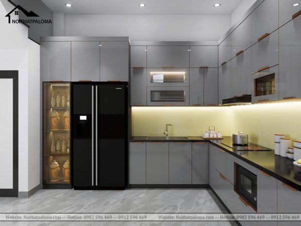 Tủ bếp chữ L tone ghi kem sang trọng kết hợp đèn LED và hệ tủ kịch trần tiện nghi.
